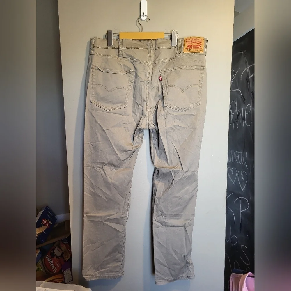 NWOT Levi's Tan Denim Jeans, Size 38 X 30 * Please See Notes - Picture 4 of 10